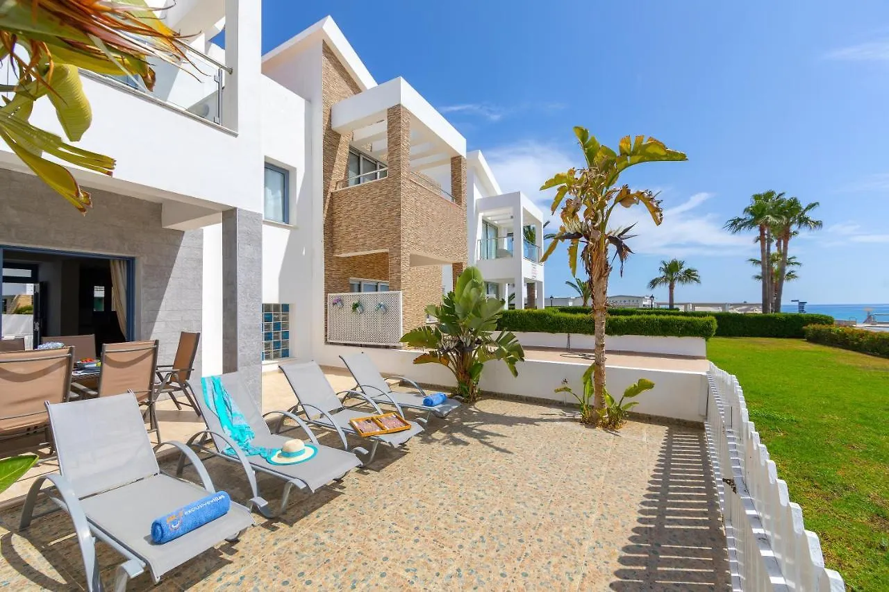 Villa Nora Protaras