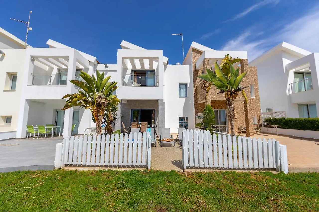 Villa Nora Protaras