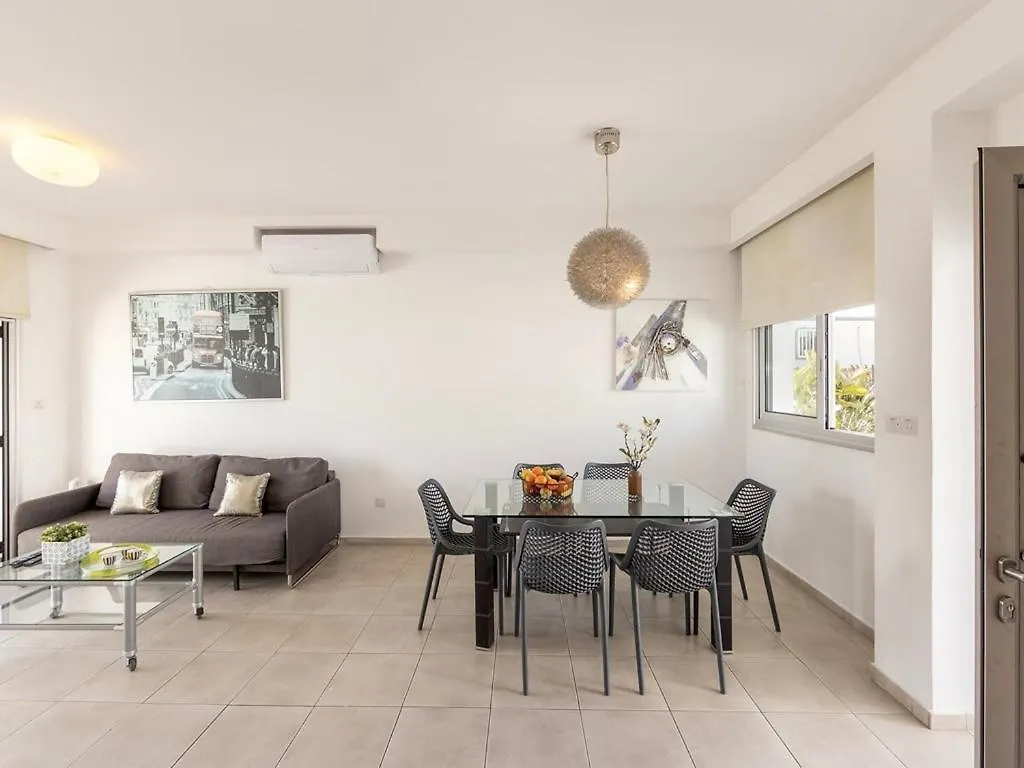 Villa Nora Protaras 0*,